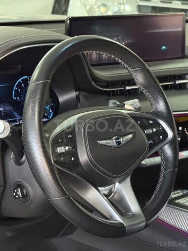 Genesis GV70-16