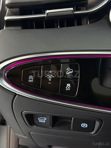 Genesis GV70-23