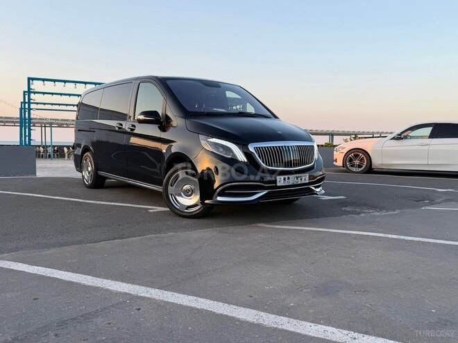 Mercedes Metris-9