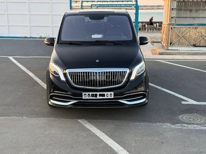 Mercedes Metris-1