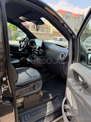 Mercedes Metris-6