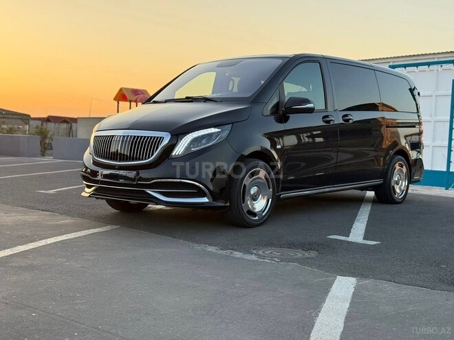 Mercedes Metris-8