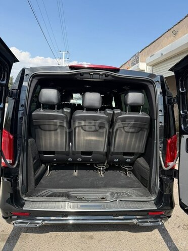 Mercedes Metris-11