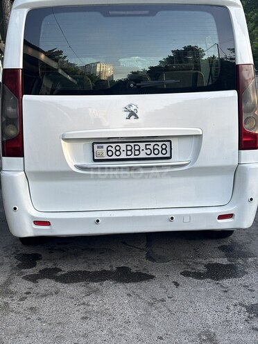 Peugeot Expert-13