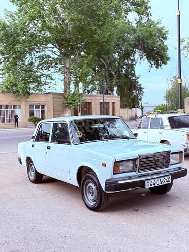 LADA (VAZ) 2107-2