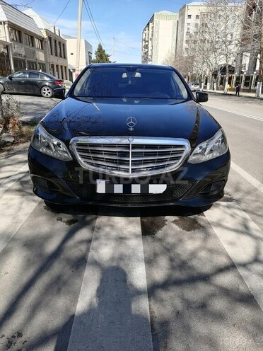 Mercedes E 250-10