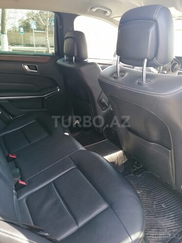 Mercedes E 250-13