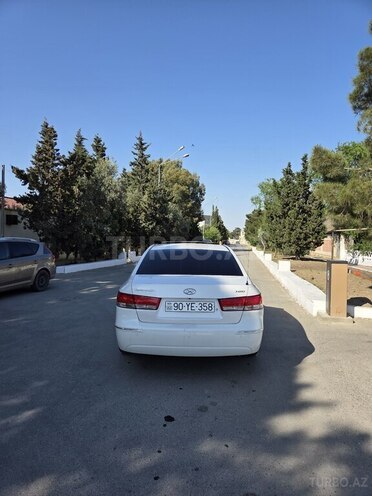 Hyundai Sonata-6