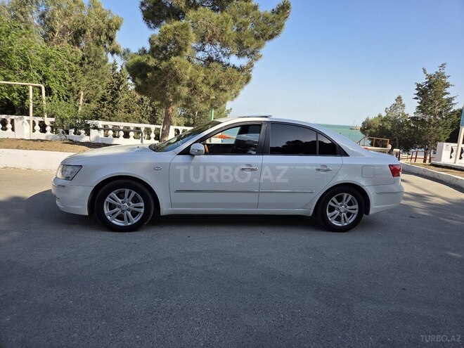 Hyundai Sonata-2