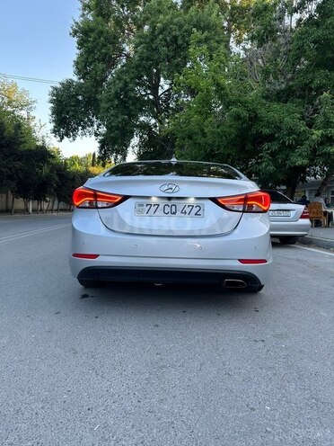 Hyundai Avante-2