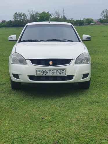 LADA (VAZ) Priora-1