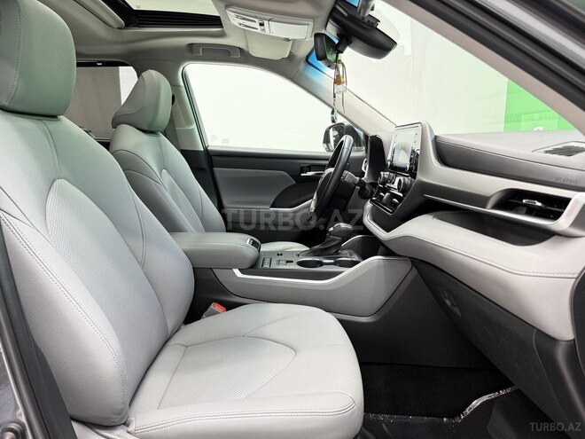 Toyota Highlander-11