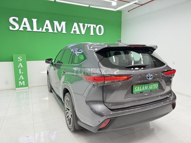 Toyota Highlander-6