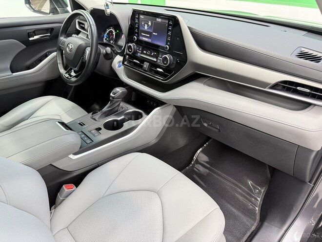 Toyota Highlander-10