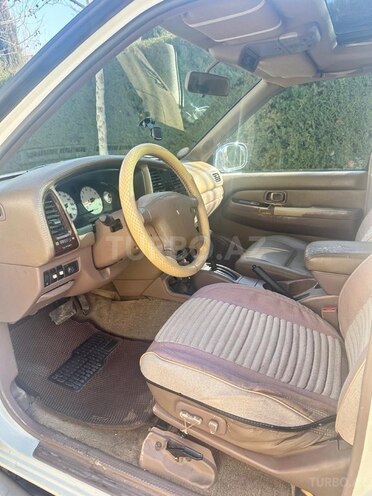 Nissan Pathfinder-8