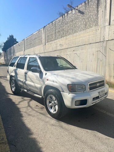 Nissan Pathfinder-10