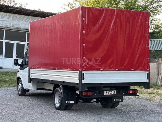 Ford Transit-8
