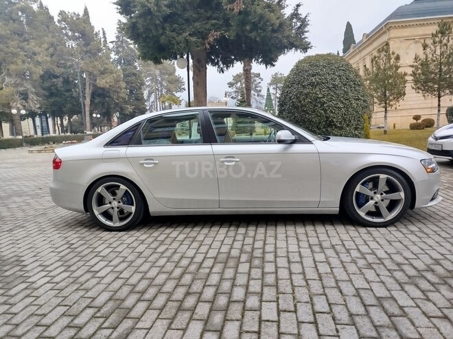 Audi A4-4