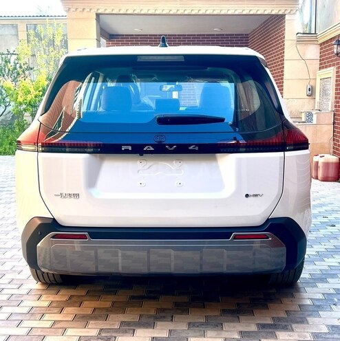 Toyota RAV4-6