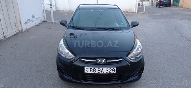 Hyundai Accent-2