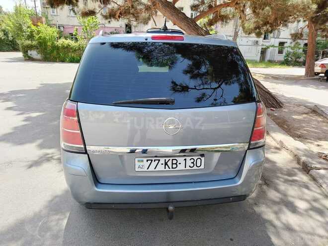 Opel Zafira-2