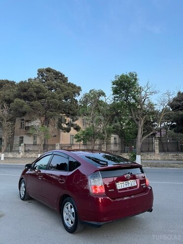 Toyota Prius-3