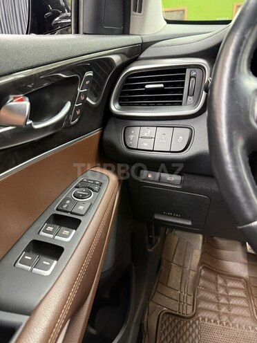 Kia Sorento-11