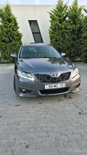Toyota Camry-1