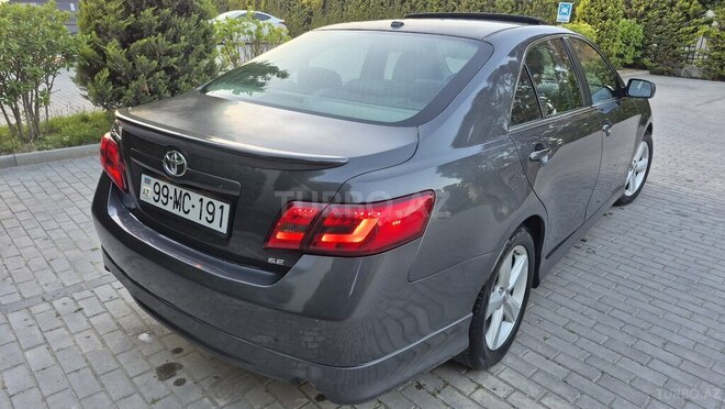 Toyota Camry-6