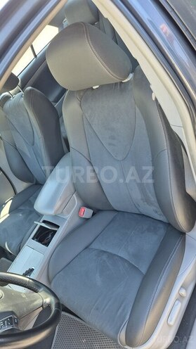 Toyota Camry-12