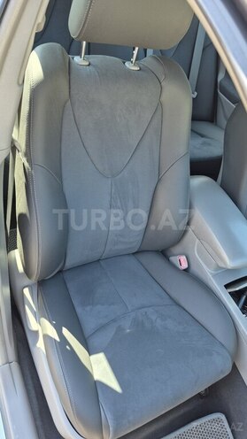 Toyota Camry-13