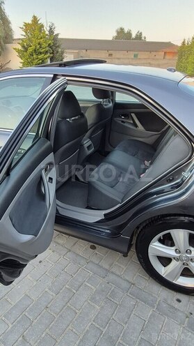 Toyota Camry-11