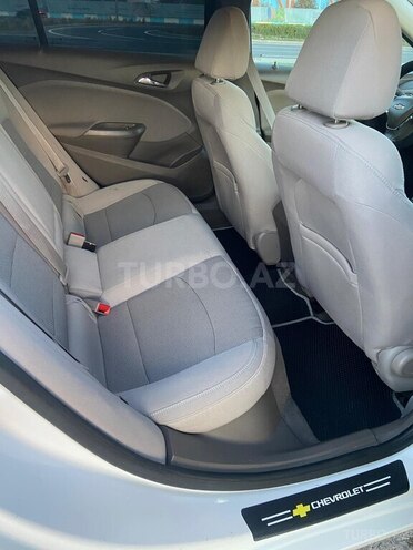 Chevrolet Cruze-6