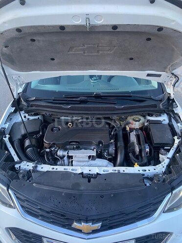 Chevrolet Cruze-10