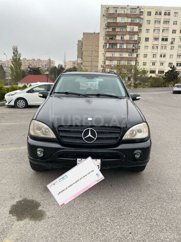 Mercedes ML 320-1