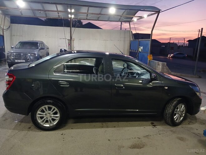 Chevrolet Cobalt-10