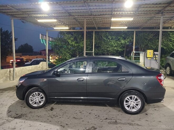 Chevrolet Cobalt-11