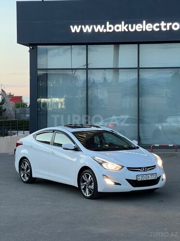Hyundai Elantra-1