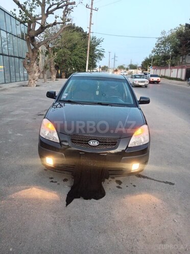 Kia Rio-1