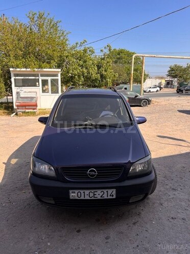 Opel Zafira-1