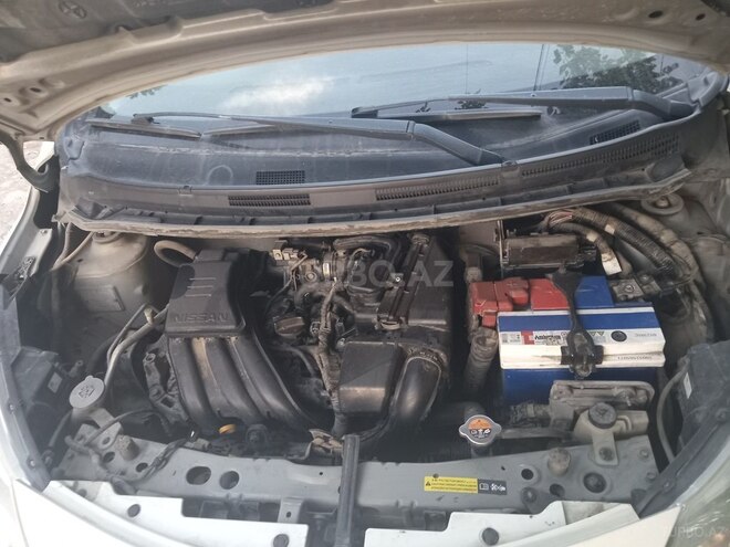 Nissan Note-6