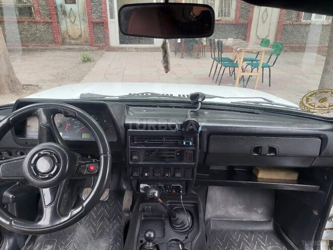 LADA (VAZ) Niva-3