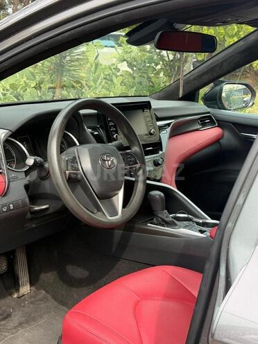 Toyota Camry-7