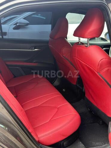 Toyota Camry-9