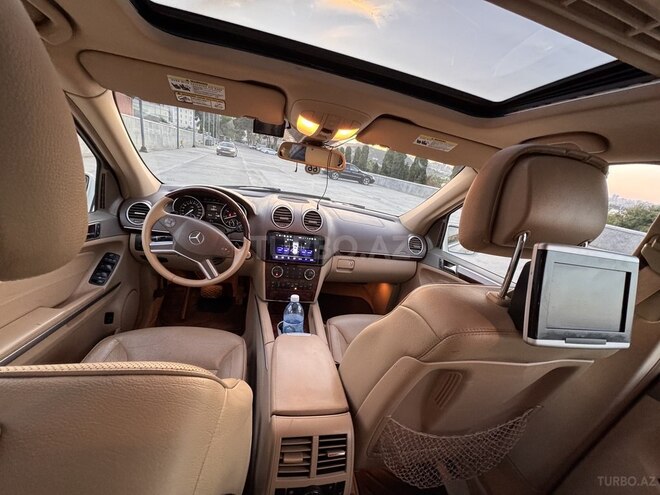 Mercedes GL 550 4MATIC-7