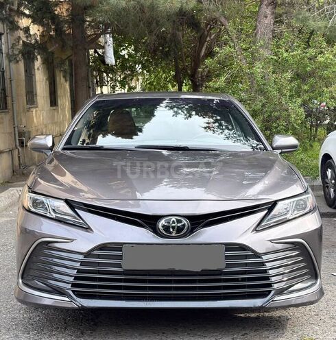Toyota Camry-1