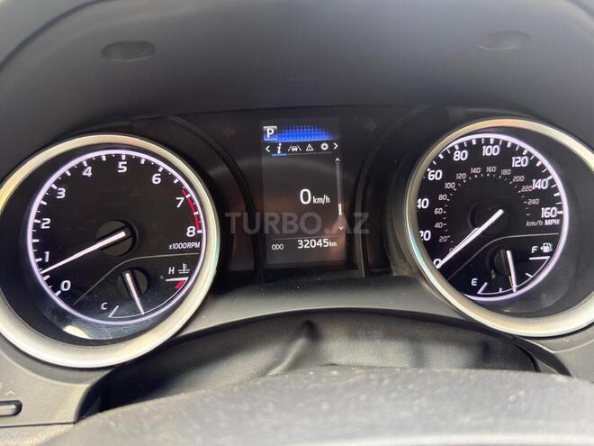 Toyota Camry-10