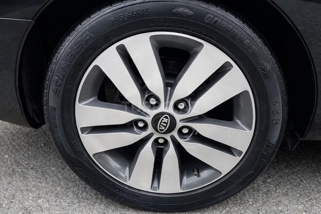 Kia Cerato-4