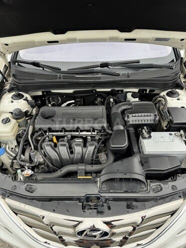 Hyundai Sonata-7
