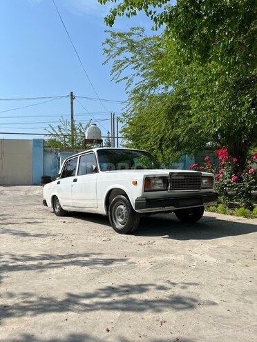 LADA (VAZ) 2107-3